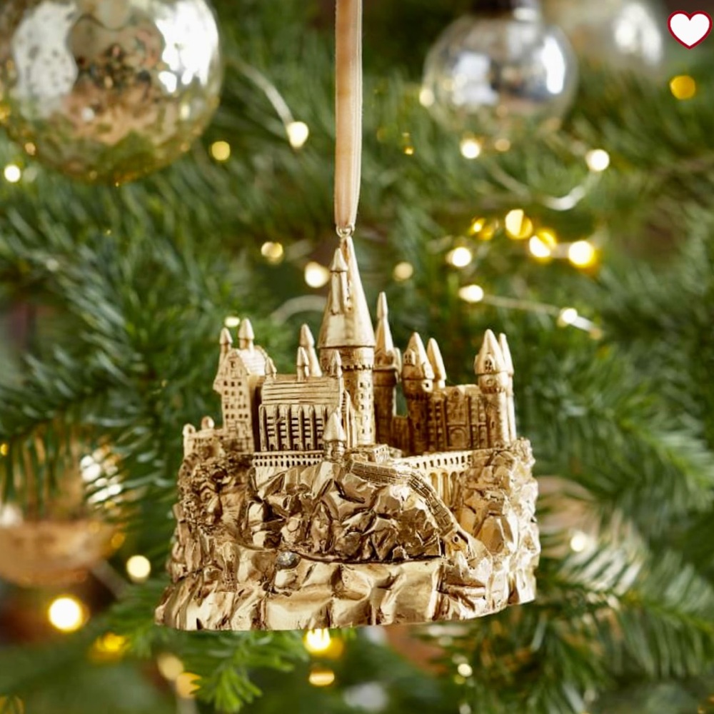 Pottery Barn Harry Potter Hogwarts Castle Light Up Ornament Sold Out New  ✨💫